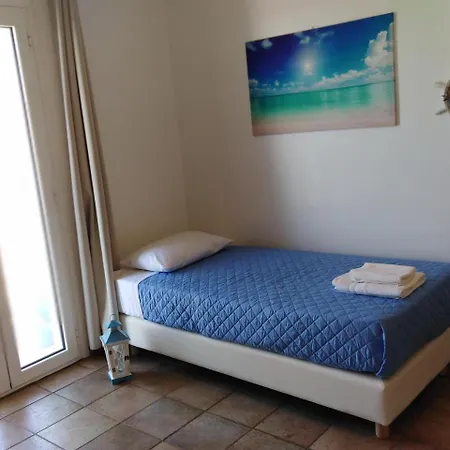 Blue & White Apartment *