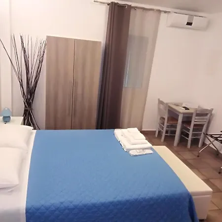 Apartment Blue & White Ano Mera