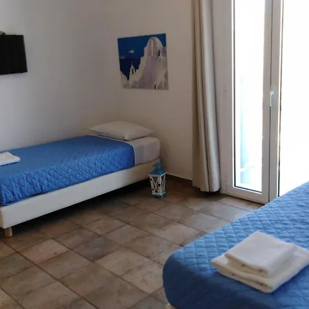 Blue & White Apartment Ano Mera
